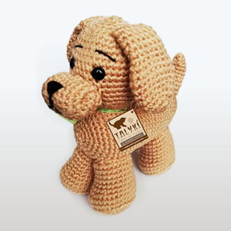 Perrito en crochet. Muñecos tejdos personalizados. Talykí Taller de Tejidos y diseño textil
