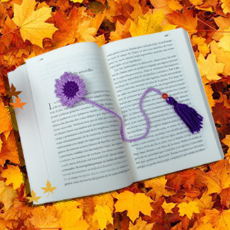 Separador de lectura tejido. Separador de libros. Marcadores de lectura tejidos. Tejidos a mano. Separador de lectura de flores. Talykí Taller de Tejidos y diseño textil